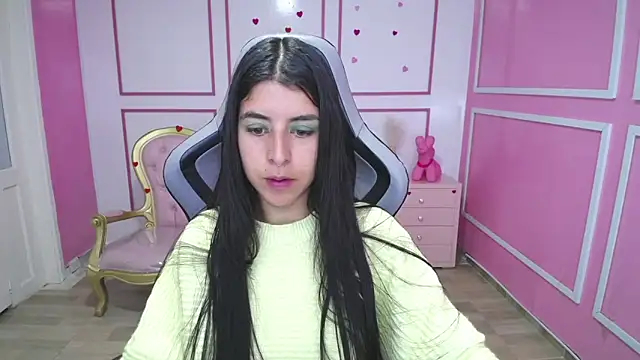 Snapshot of Bela_t_ chatting on 03.14.25 Bela t online show from 03.14.25