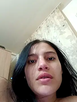 Snapshot of Virgin_Pussy_Love chatting on 04.29.26 Virgin Pussy Love online show from 04.29.26