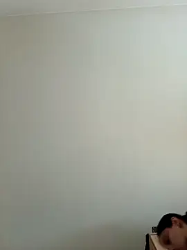 Snapshot of Virgin_Pussy_Love chatting on 05.29.26 Virgin Pussy Love online show from 05.29.26