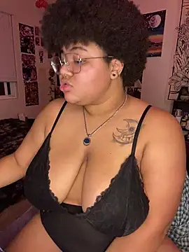 Snapshot of Ectorius chatting on 01.29.25 Ectorius online show from 01.29.25