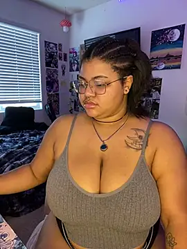 Snapshot of Ectorius chatting on 02.07.25 Ectorius online show from 02.07.25