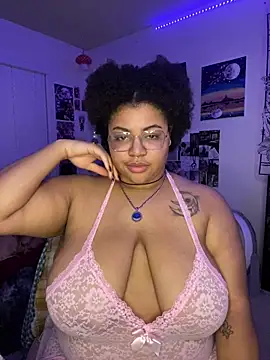 Snapshot of Ectorius chatting on 02.16.25 Ectorius online show from 02.16.25