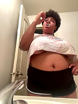 Snapshot of Ectorius chatting on 11.02.25 Ectorius online show from 11.02.25