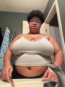 Snapshot of Ectorius chatting on 02.19.26 Ectorius online show from 02.19.26