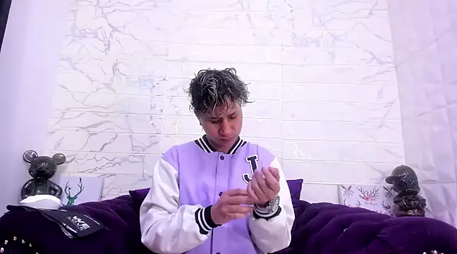 Snapshot of Im_Milan_Rs chatting on 01.27.25 Im Milan Rs online show from 01.27.25