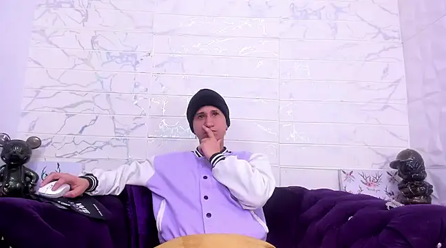 Snapshot of Im_Milan_Rs chatting on 01.27.25 Im Milan Rs online show from 01.27.25