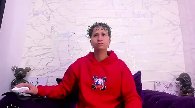 Snapshot of Im_Milan_Rs chatting on 01.28.25 Im Milan Rs online show from 01.28.25