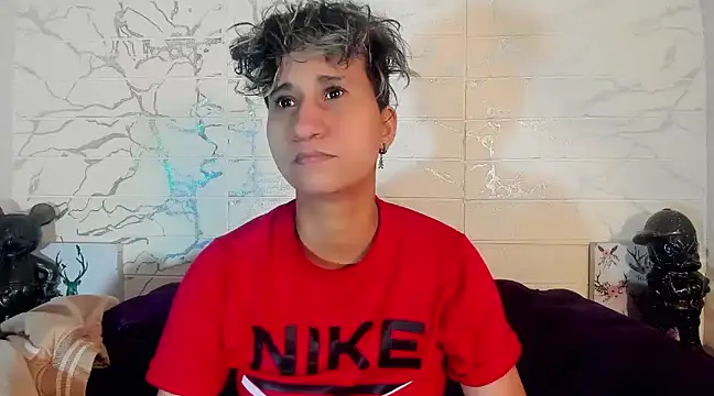 Snapshot of Im_Milan_Rs chatting on 03.18.25 Im Milan Rs online show from 03.18.25