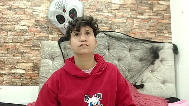 Im Milan Rs online show from 10.25.25