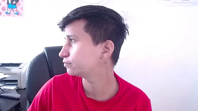 Im Milan Rs online show from 04.14.26