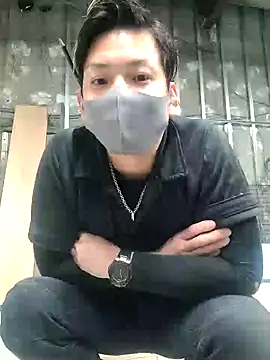 Snapshot of da--------i chatting on 12.04.24 da--------i online show from 12.04.24