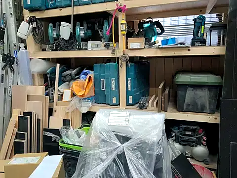 Snapshot of da--------i chatting on 02.04.25 da--------i online show from 02.04.25