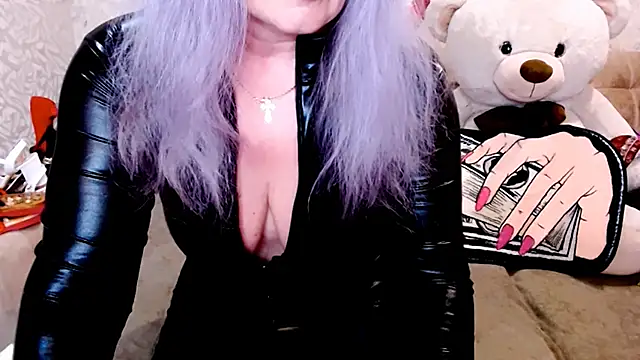 Snapshot of SiberiabBerry chatting on 04.13.26 SiberiabBerry online show from 04.13.26