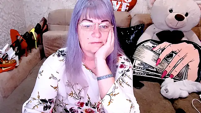 Snapshot of SiberiabBerry chatting on 04.15.26 SiberiabBerry online show from 04.15.26