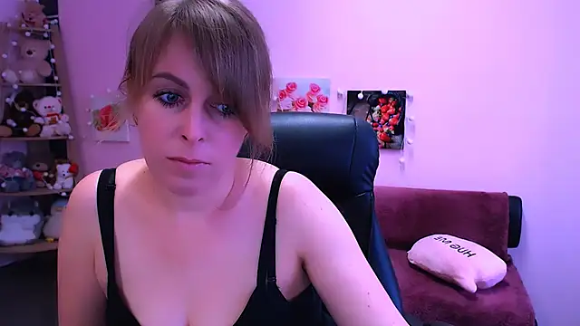 Hot Milady online show from 03.11.26