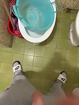 Snapshot of Miky_21 chatting on 09.29.25 Miky 21 online show from 09.29.25