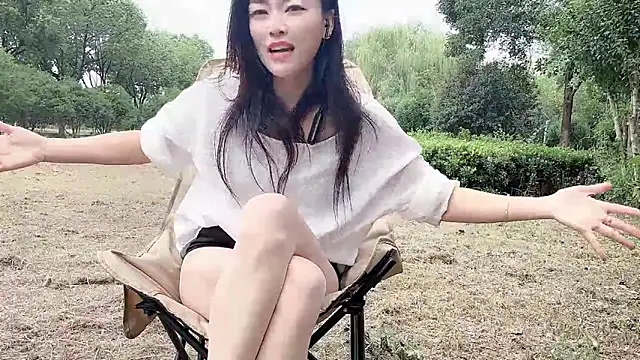 Snapshot of QianF-666 chatting on 09.21.25 QianF-666 online show from 09.21.25