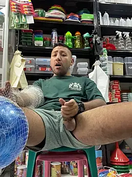 JuanZapata33 online show from 09.10.25