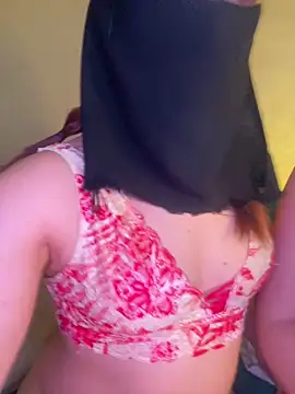 Snapshot of El-Jouri chatting on 10.02.25 El-Jouri online show from 10.02.25