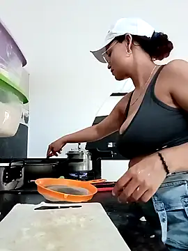 luna hell online show from 03.07.25