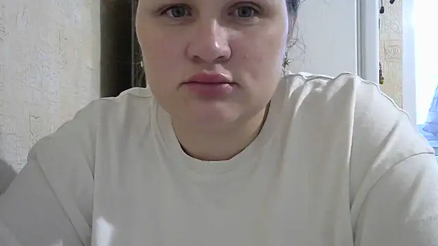 Snapshot of Honeydew-Waves chatting on 11.13.25 Honeydew-Waves online show from 11.13.25