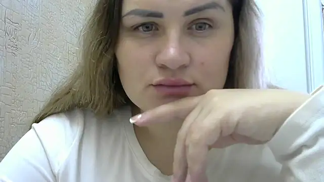 Snapshot of Honeydew-Waves chatting on 11.27.25 Honeydew-Waves online show from 11.27.25