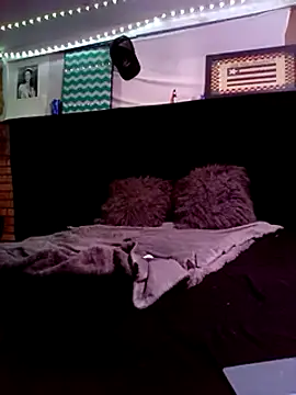 Snapshot of christphor chatting on 12.09.24 christphor online show from 12.09.24