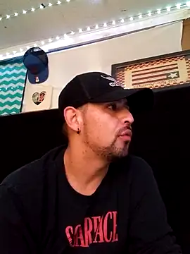 Snapshot of christphor chatting on 12.19.24 christphor online show from 12.19.24