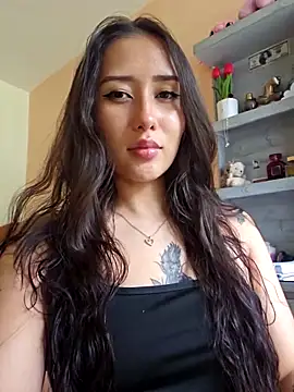 Snapshot of Selena_blake chatting on 04.28.26 Selena blake online show from 04.28.26