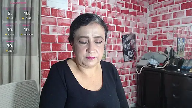 Snapshot of anita_s3x chatting on 09.20.25 anita s3x online show from 09.20.25