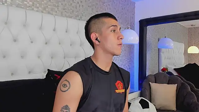 OliverSilverr online show from 12.05.24