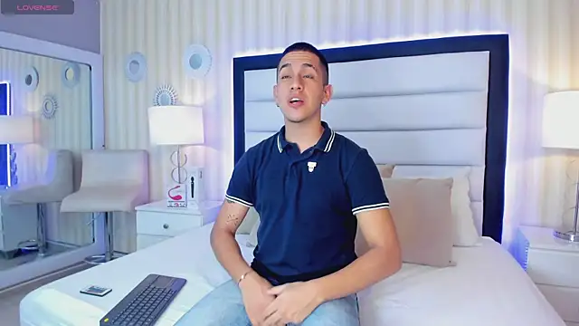 OliverSilverr online show from 03.07.25