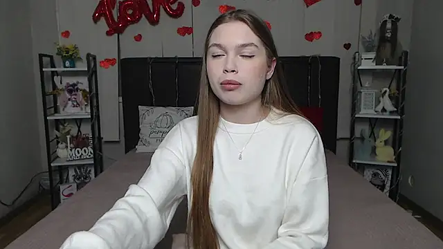 LaraPika online show from 02.18.26