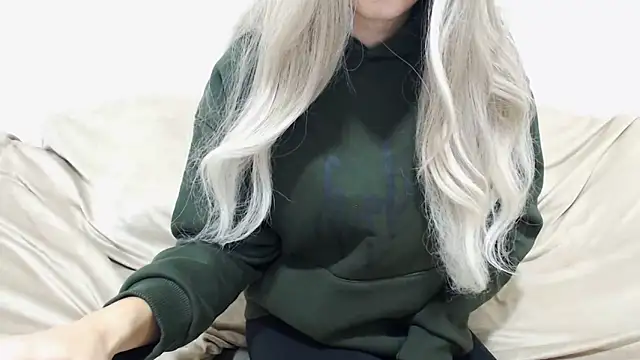 Snapshot of _kitty_Rose_ chatting on 12.03.25 kitty Rose online show from 12.03.25