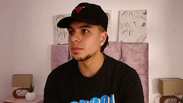 Amadeo Wild online show from 02.08.25