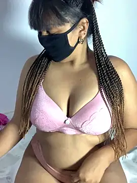 Snapshot of Jeroliee_viyana chatting on 09.17.25 Jeroliee viyana online show from 09.17.25