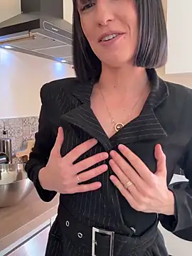 lola tentatiion online show from 03.12.26