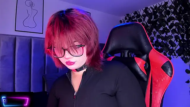 Kitty Gang online show from 10.14.25