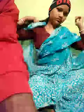 Snapshot of indiancouple09 chatting on 12.15.24 indiancouple09 online show from 12.15.24