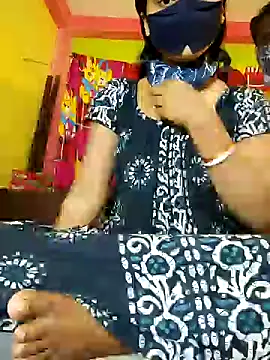 Snapshot of indiancouple09 chatting on 01.25.25 indiancouple09 online show from 01.25.25