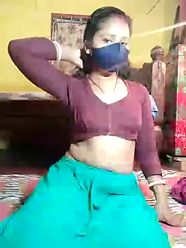 Snapshot of indiancouple09 chatting on 02.04.25 indiancouple09 online show from 02.04.25