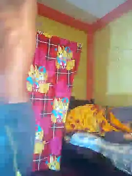 Snapshot of indiancouple09 chatting on 02.05.25 indiancouple09 online show from 02.05.25