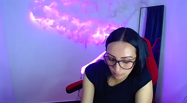 Snapshot of yaralyminjo2 chatting on 12.03.24 yaralyminjo2 online show from 12.03.24