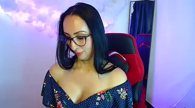 Snapshot of yaralyminjo2 chatting on 12.03.24 yaralyminjo2 online show from 12.03.24