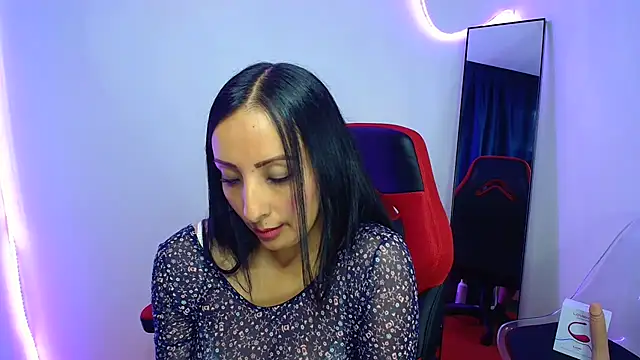 Snapshot of yaralyminjo2 chatting on 03.06.25 yaralyminjo2 online show from 03.06.25