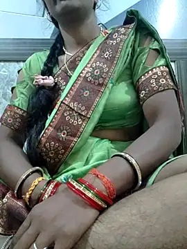 Snapshot of Hallen-G chatting on 11.03.25 Hallen-G online show from 11.03.25