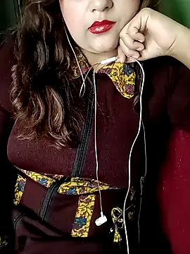 Snapshot of Sexy_Queen6 chatting on 01.31.25 Sexy Queen6 online show from 01.31.25