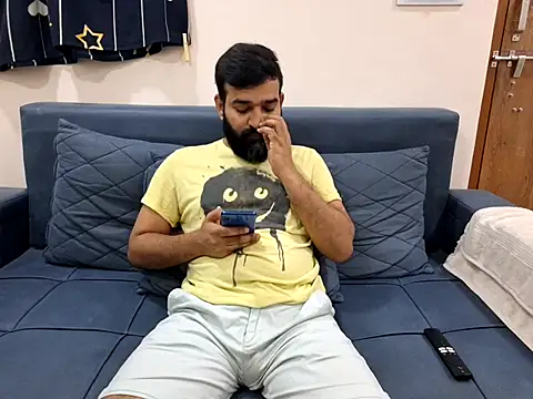 Snapshot of Fun_Guuy chatting on 09.12.25 Fun Guuy online show from 09.12.25