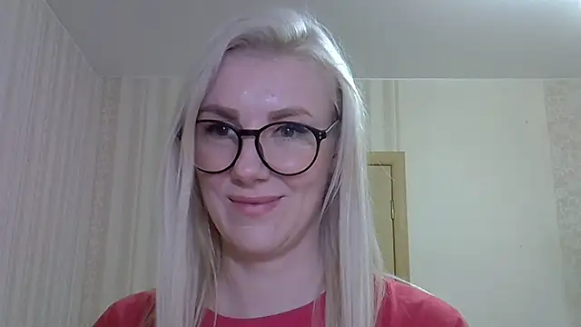 Snapshot of Pabonya91 chatting on 02.18.25 Pabonya91 online show from 02.18.25