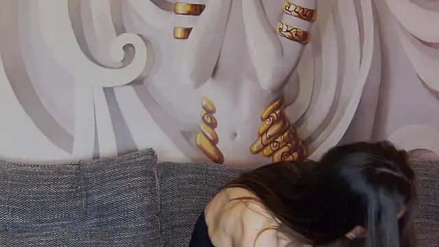 Snapshot of hailey_peach chatting on 02.21.26 hailey peach online show from 02.21.26